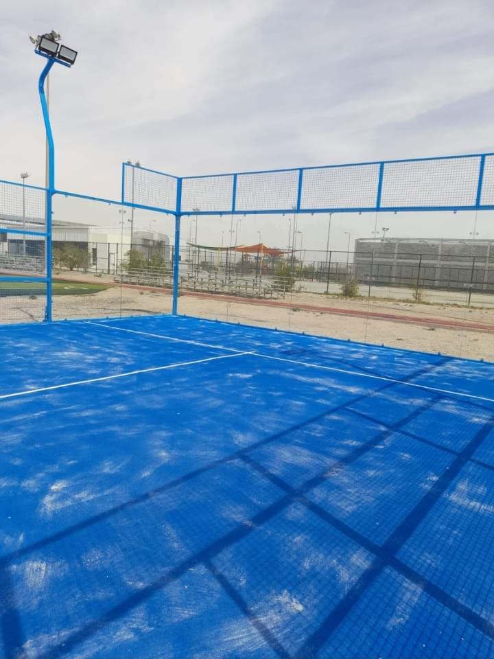 ملعب بادل من تنفيذ جرين جروث في الرياض